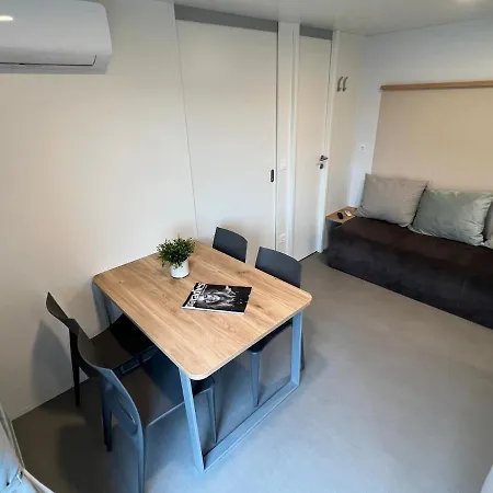 Sportwerk Chalets 옥트룹