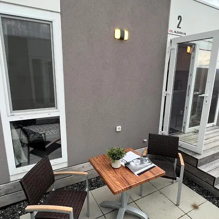 Sportwerk Chalets * 옥트룹